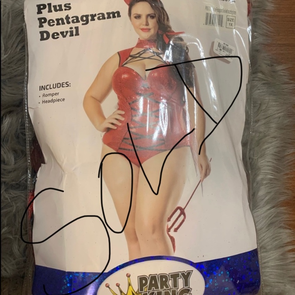 Plus size Halloween costume